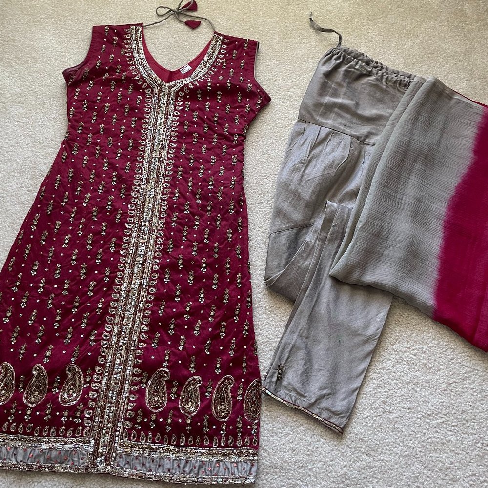 [LIKE NEW] Indian Pakistani Ethnic Suit Salwar Sharara Churidar Red XS